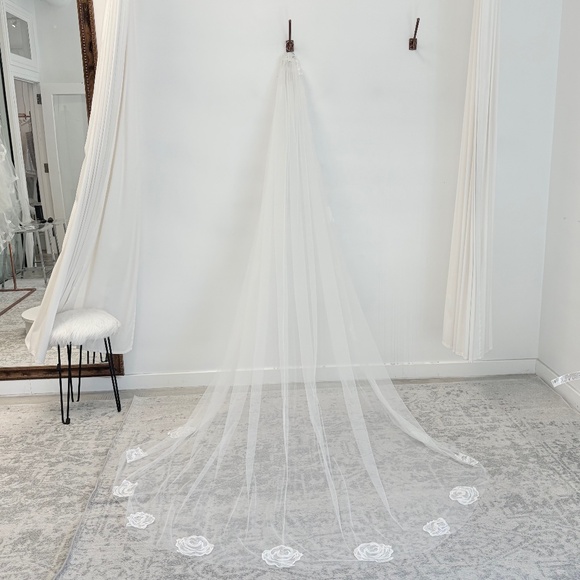 Romantic Rose-Trimmed Cathedral Veil